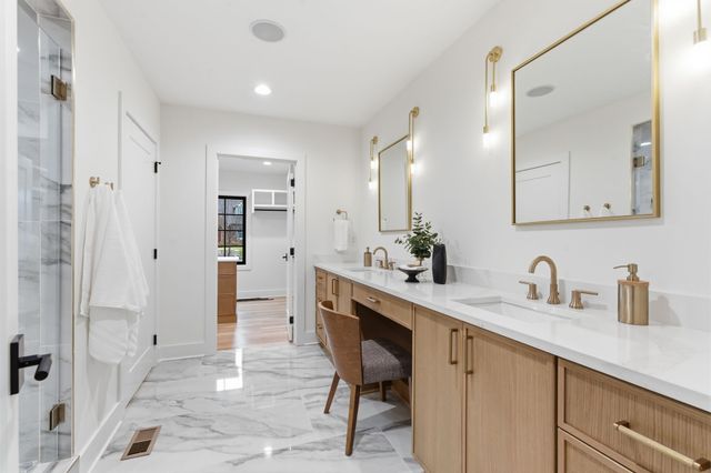 206 Cherokee Rd, Nashville, TN 37205