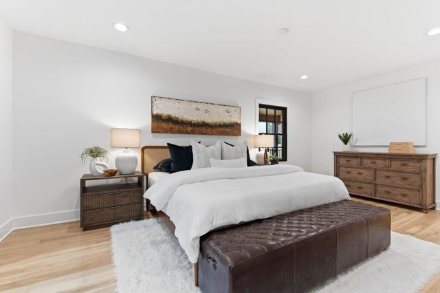 206 Cherokee Rd, Nashville, TN 37205