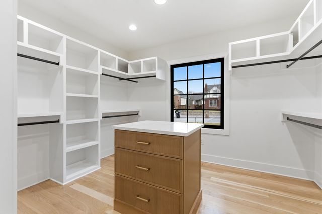 206 Cherokee Rd, Nashville, TN 37205