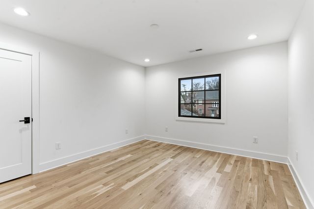 206 Cherokee Rd, Nashville, TN 37205