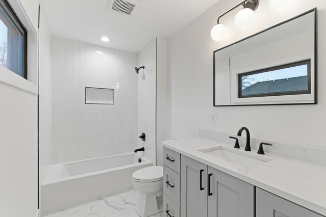 206 Cherokee Rd, Nashville, TN 37205