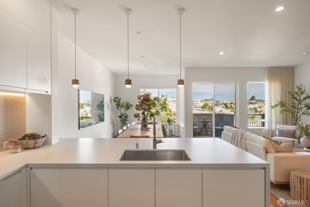 1560 22nd Street, San Francisco, CA 94107