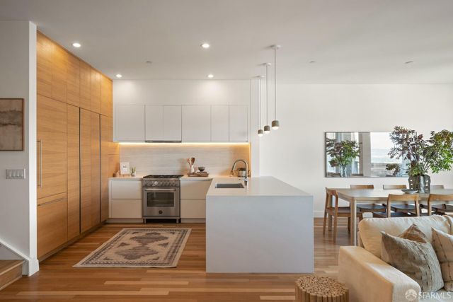 1560 22nd Street, San Francisco, CA 94107