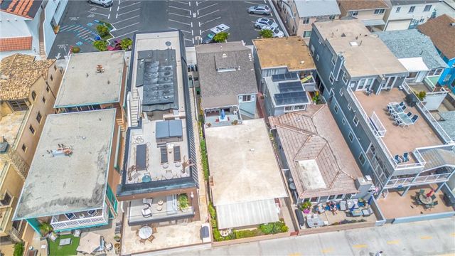 1408 W Oceanfront, Newport Beach, CA 92661