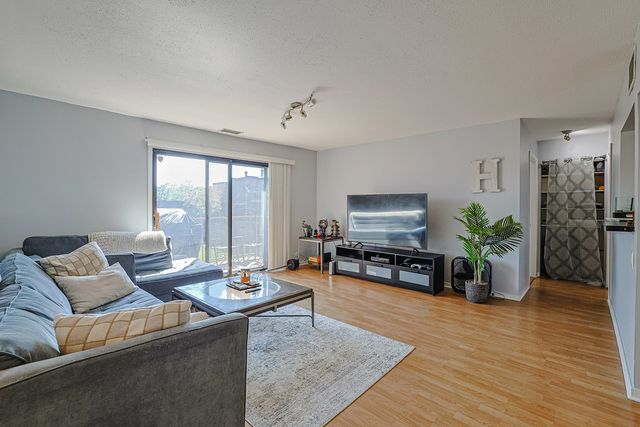 631 Derry Court 3C, Schaumburg, IL 60193