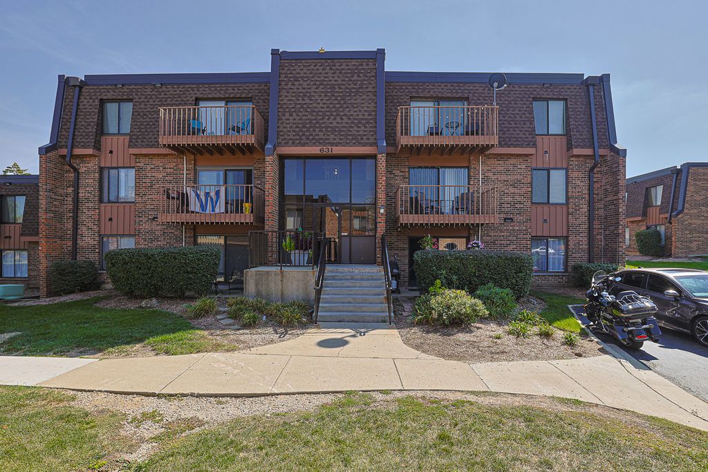 631 Derry Court 3C, Schaumburg, IL 60193