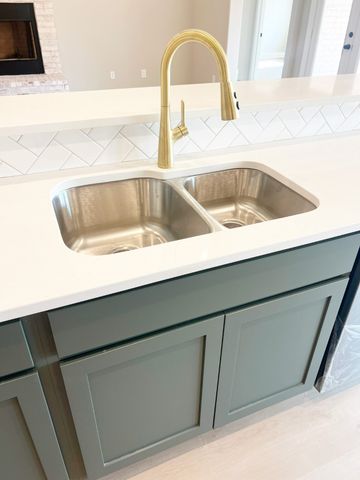 512 Courtney Drive, Sherman, TX 75092