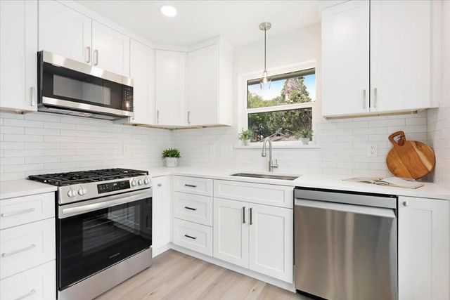 5156 Beaverhollow Drive, Houston, TX 77084