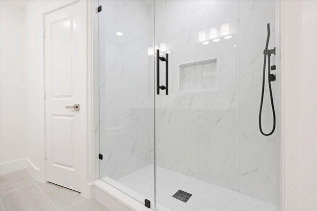 5156 Beaverhollow Drive, Houston, TX 77084