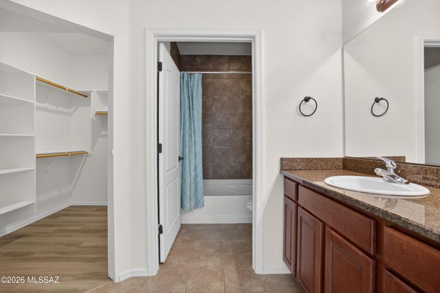 2550 E River Rd Unit 4204, Tucson, AZ 85718