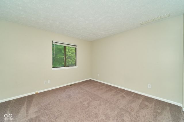 2512 Hideaway North Drive, Indianapolis, IN 46268