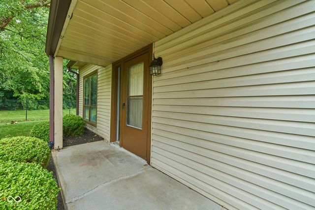 2512 Hideaway North Drive, Indianapolis, IN 46268