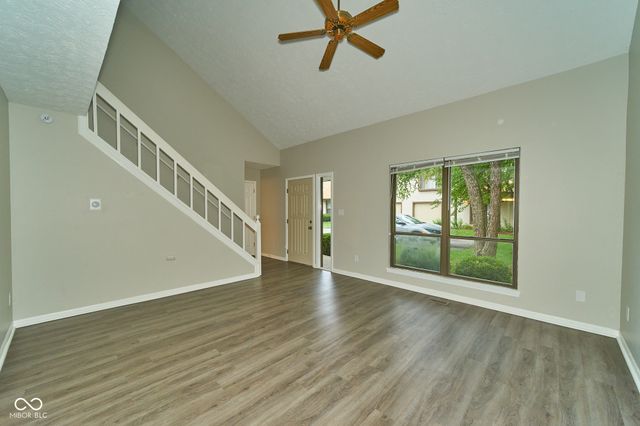 2512 Hideaway North Drive, Indianapolis, IN 46268