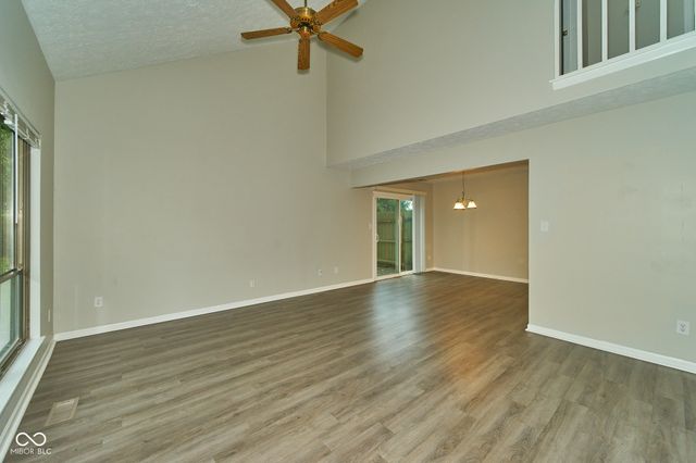 2512 Hideaway North Drive, Indianapolis, IN 46268