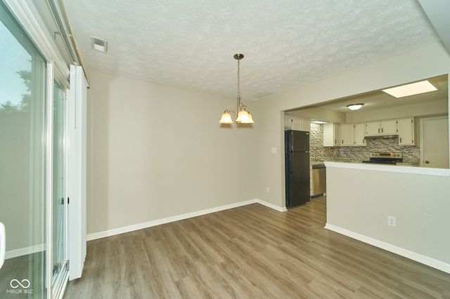 2512 Hideaway North Drive, Indianapolis, IN 46268