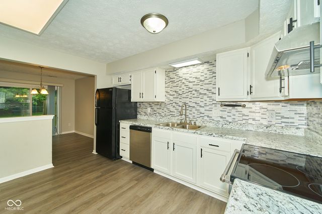 2512 Hideaway North Drive, Indianapolis, IN 46268