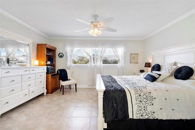 7807 Golf Circle Drive 211, Margate, FL 33063