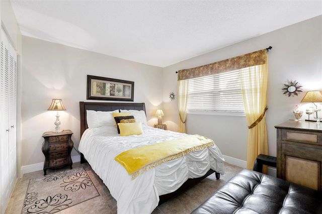 7807 Golf Circle Drive 211, Margate, FL 33063