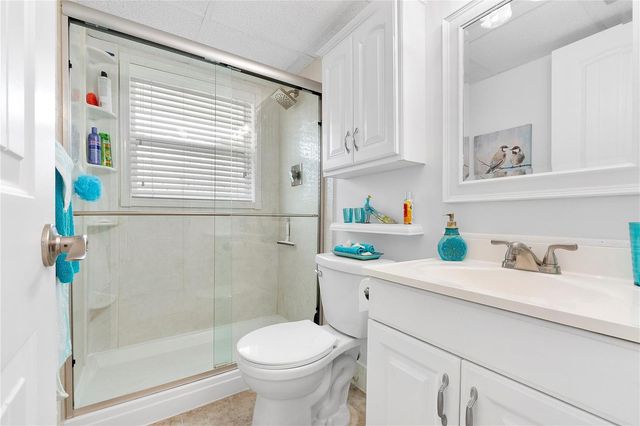 7807 Golf Circle Drive 211, Margate, FL 33063
