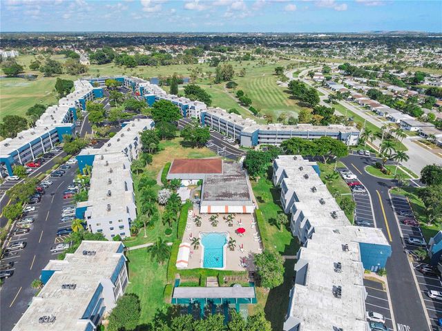 7807 Golf Circle Drive 211, Margate, FL 33063