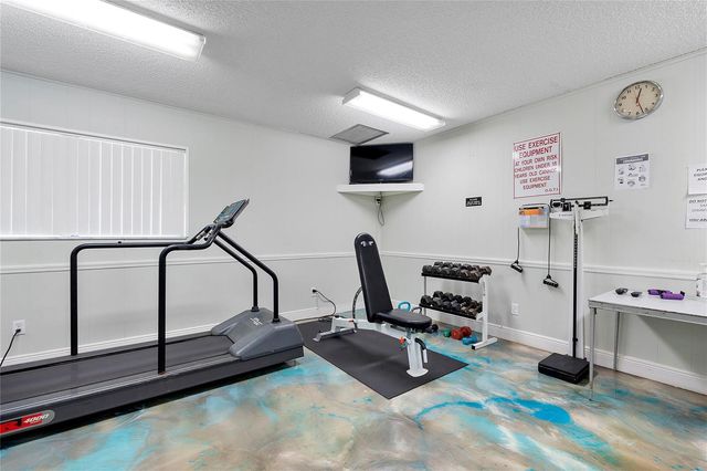 7807 Golf Circle Drive 211, Margate, FL 33063
