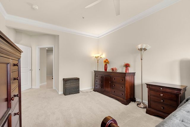 204 Clocktower Drive 311, Waltham, MA 02452
