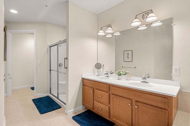 204 Clocktower Drive 311, Waltham, MA 02452