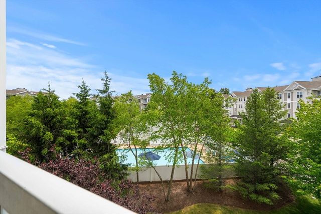 204 Clocktower Drive 311, Waltham, MA 02452
