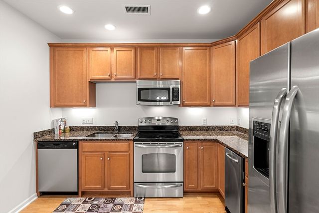 204 Clocktower Drive 311, Waltham, MA 02452