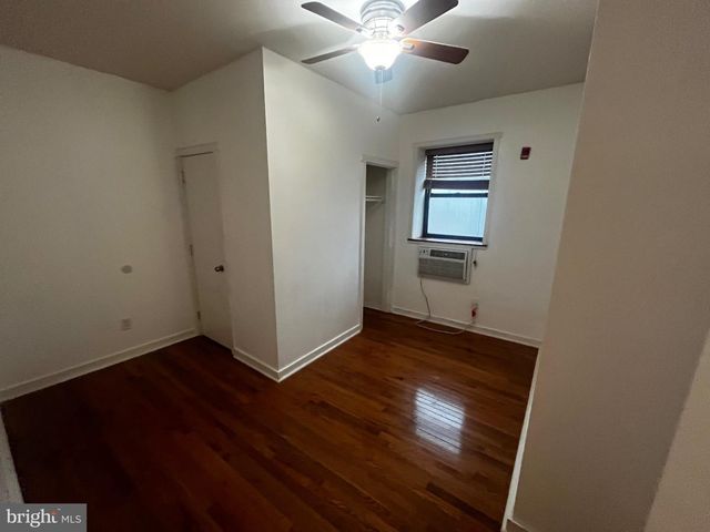 1739 W MONTGOMERY AVE, Philadelphia, PA 19121