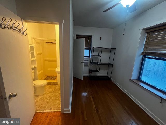 1739 W MONTGOMERY AVE, Philadelphia, PA 19121