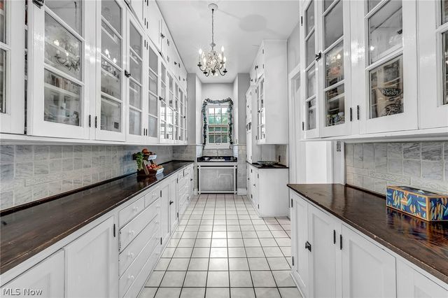 16310 S Woodland Road, Shaker Heights, OH 44120
