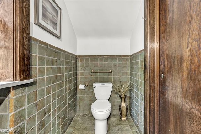 16310 S Woodland Road, Shaker Heights, OH 44120