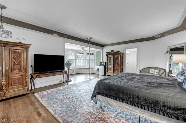 16310 S Woodland Road, Shaker Heights, OH 44120
