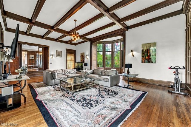 16310 S Woodland Road, Shaker Heights, OH 44120