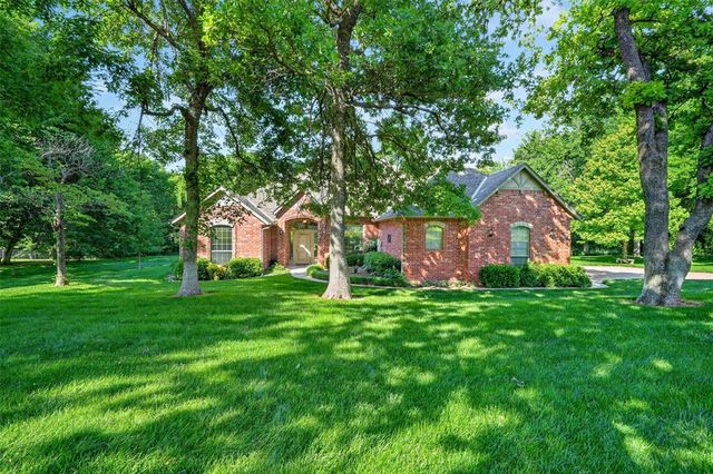 7400 Oakwood Creek Road, Edmond, OK 73034