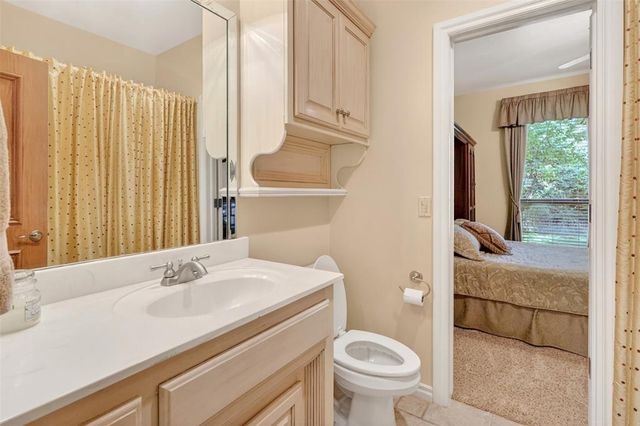 7400 Oakwood Creek Road, Edmond, OK 73034