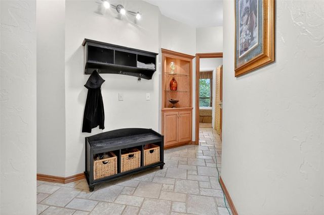 7400 Oakwood Creek Road, Edmond, OK 73034