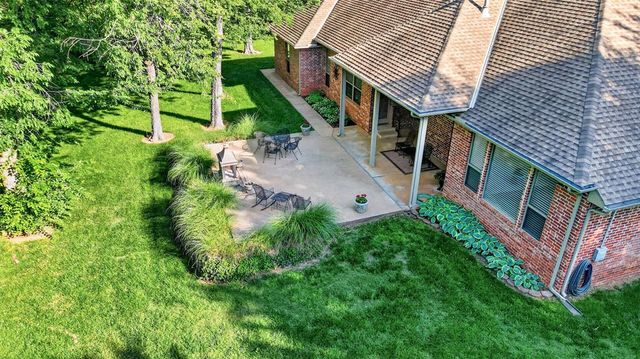 7400 Oakwood Creek Road, Edmond, OK 73034