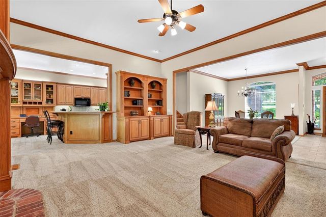 7400 Oakwood Creek Road, Edmond, OK 73034