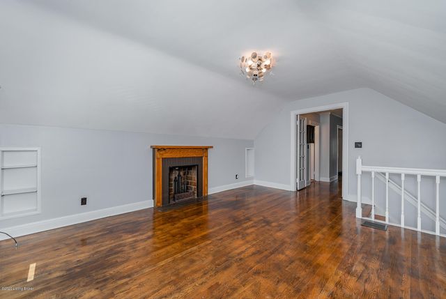 2011 Woodbourne Ave 2, Louisville, KY 40205