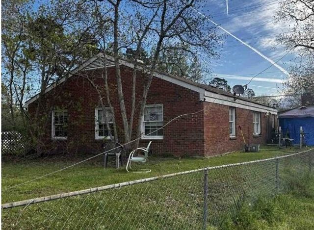 1100 Aaron, Leesville, LA 71446