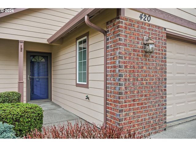 420 WALNUT Way, Silverton, OR 97381