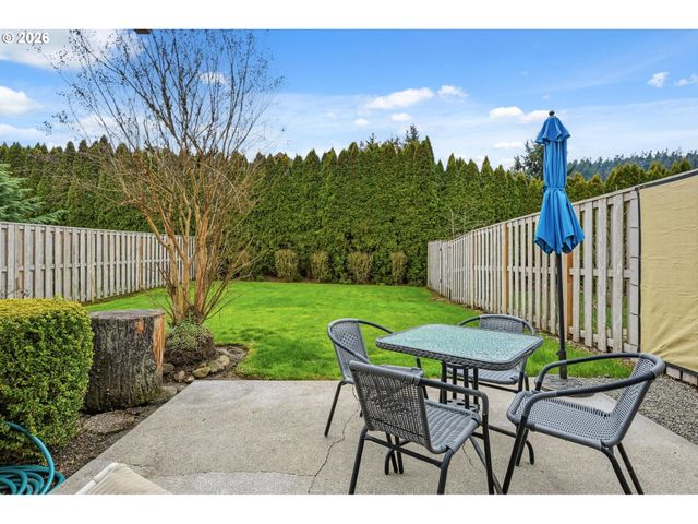 420 WALNUT Way, Silverton, OR 97381