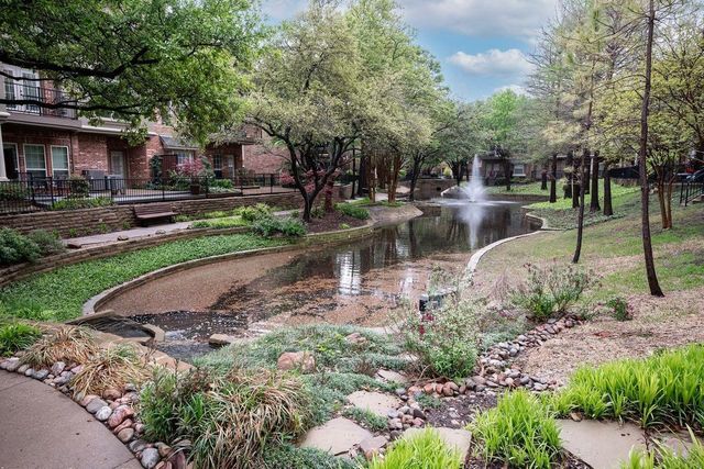 4144 Towne Green Circle, Addison, TX 75001