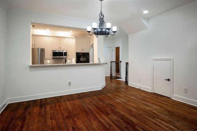 4144 Towne Green Circle, Addison, TX 75001