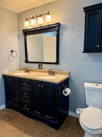 1902 W Randall Ave, Duncan, OK 73533