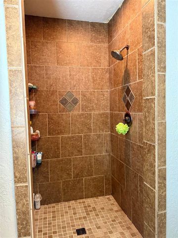 1902 W Randall Ave, Duncan, OK 73533