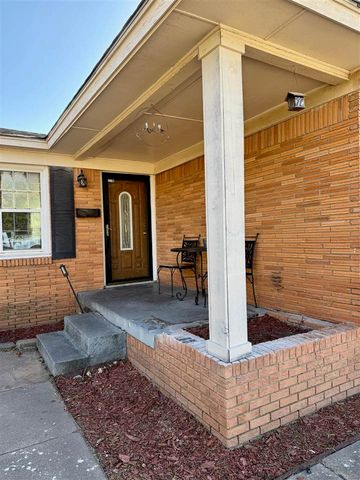 1902 W Randall Ave, Duncan, OK 73533