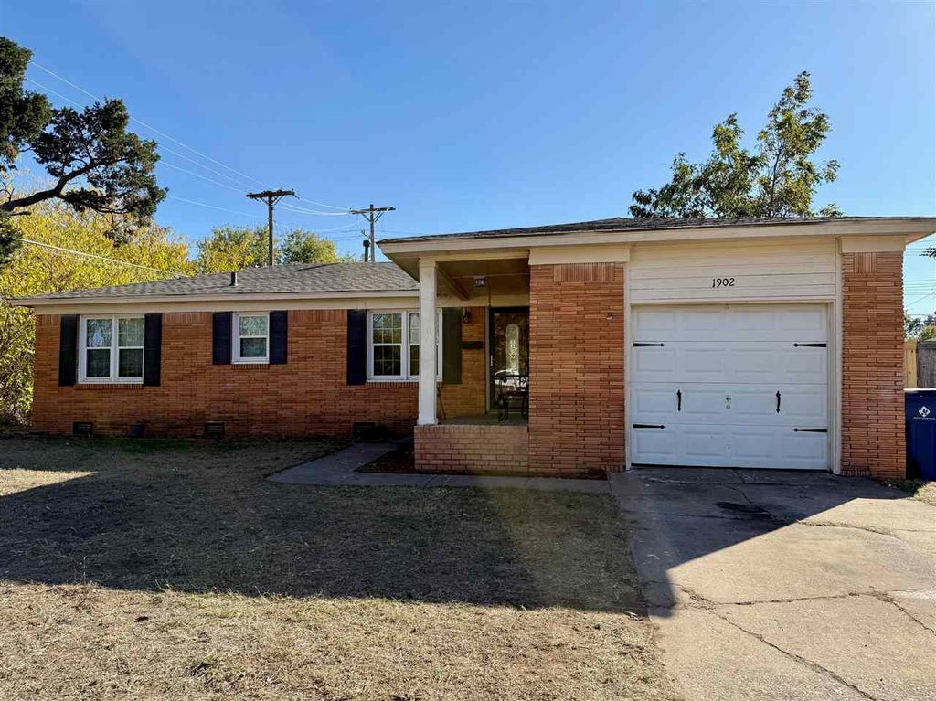 1902 W Randall Ave, Duncan, OK 73533